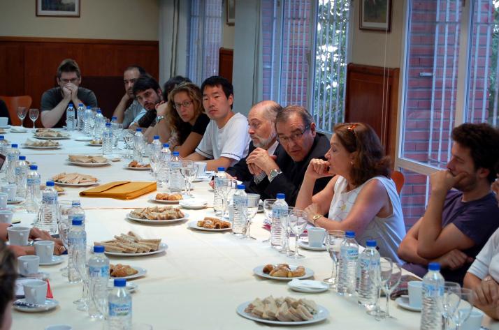 Jóvenes Doctores y Predoctorales del Campus Moncloa durante el desayuno de trabajo